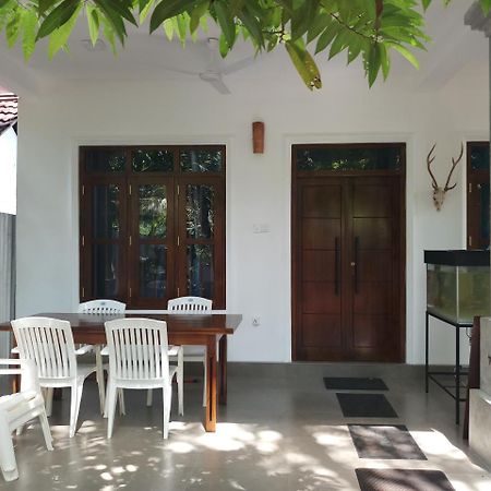 Ramya Nest Inn Mirissa Esterno foto