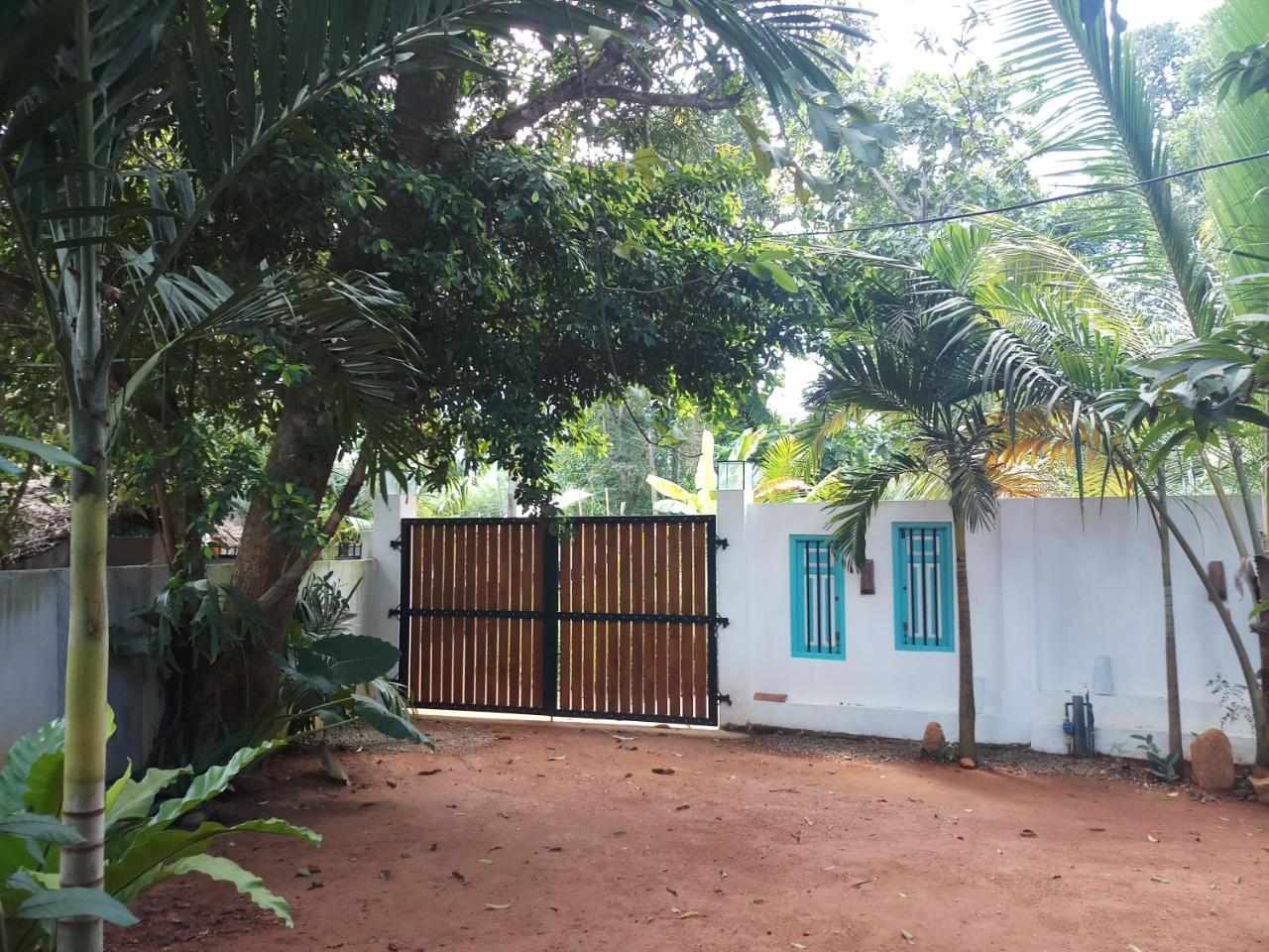Ramya Nest Inn Mirissa Esterno foto